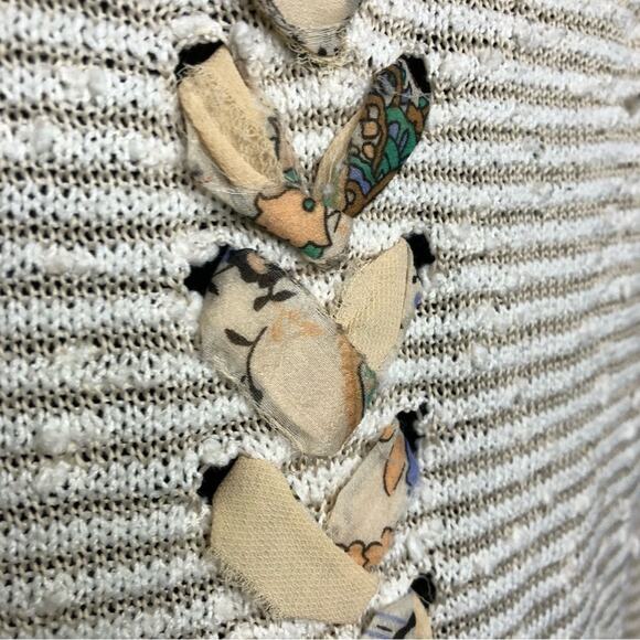 Anthropologie Akemi + Kin cream tan striped floral lace up trim knit top Small - Picture 12 of 14